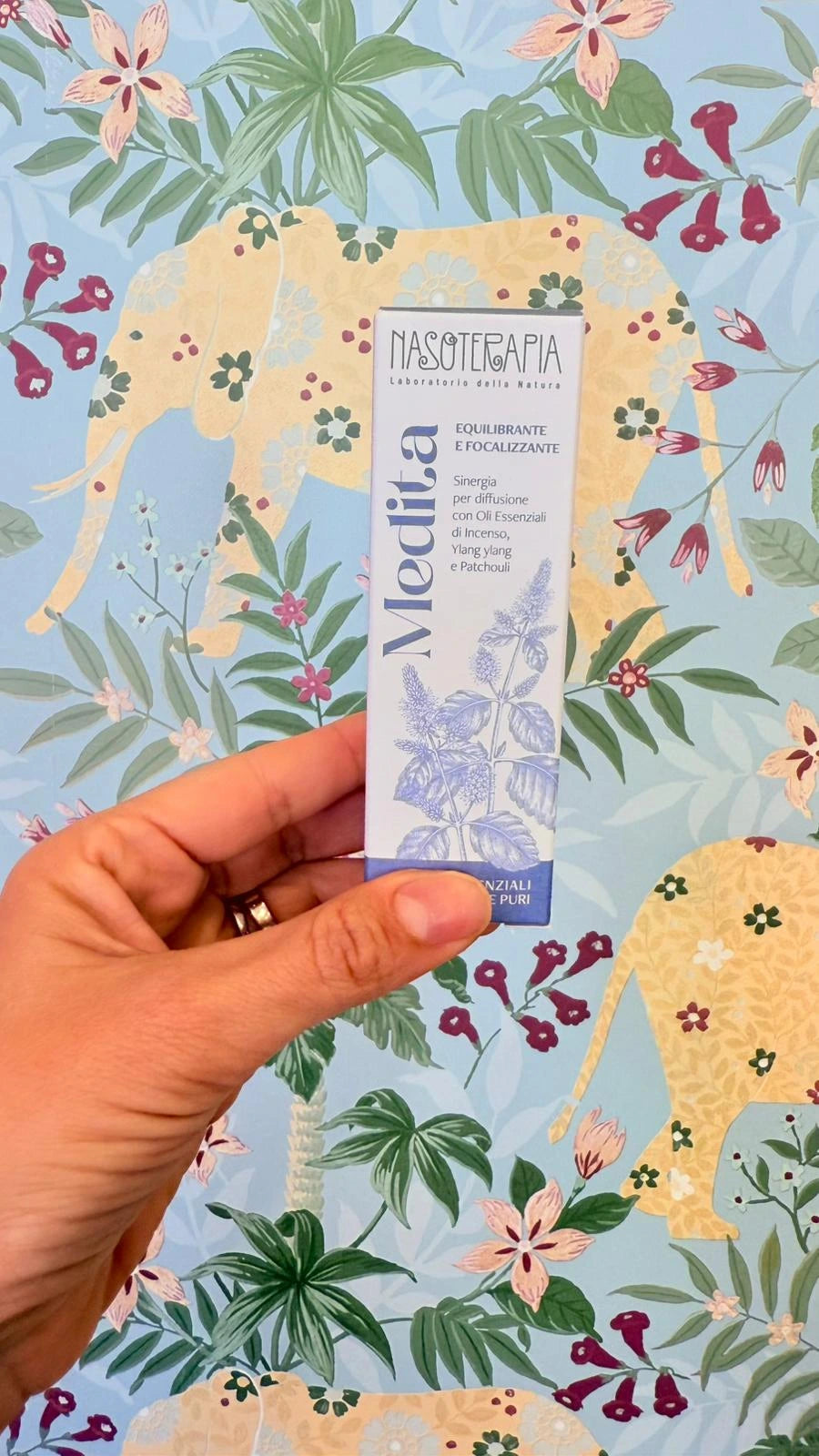 Medita - Sinergia per diffusione con Oli Essenziali, Ylang ylang e Patchouli