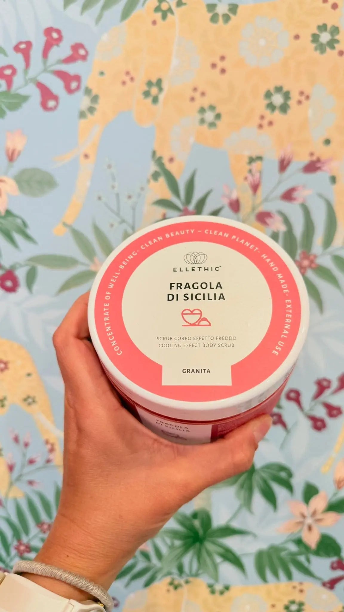 Scrub Detergente Fragola di Sicilia